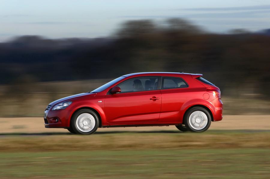  Kia pro_cee&rsquo;d 2008 года  (фото 86 из 182)